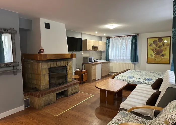 Pod Kasztanem ויסלאו