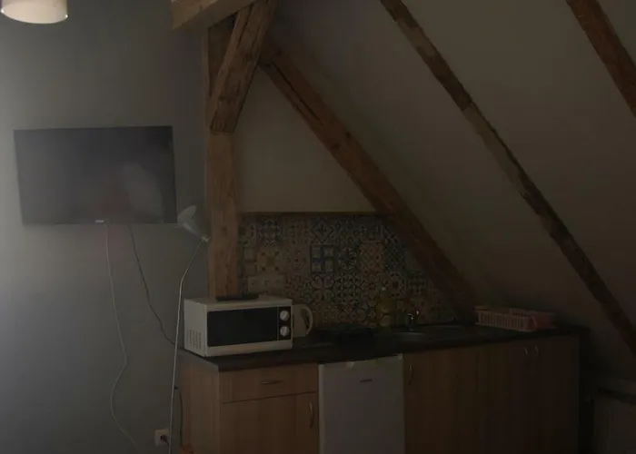 Pod Kasztanem ויסלאו